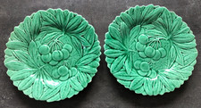 Lot de 2 assiettes barbotine