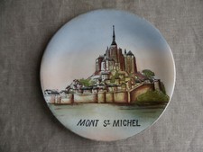ASSIETTE ANCIENNE EN PORCELAINE DE LIMOGES - SOUVENIR DU MONT SAINT MICHEL - 