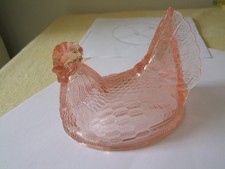 Couvercle ANCIENNE  POULE SUR