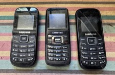 Lot de 3 Téléphones Portables Vintage Samsung - E1200 / E1180