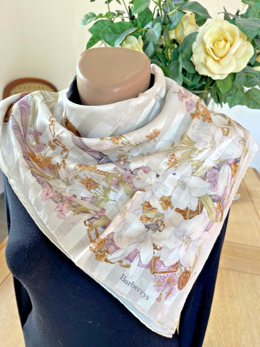 Foulard/Carré/Chale/Bandana??