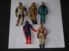 JOUET ANCIEN 5 FIGURINES ARTICULÉES GUERRE ET SCIENCE FICTION