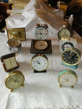 Lot de 11 anciens réveils