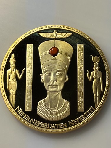 Médaille nefertiti égypte - nefertiti,