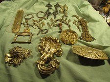 VIDE PLACARD: Lot d'ornement