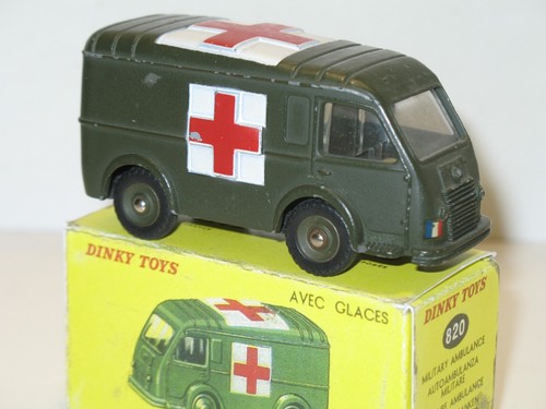 Dinky toys renault ambulance - renault,