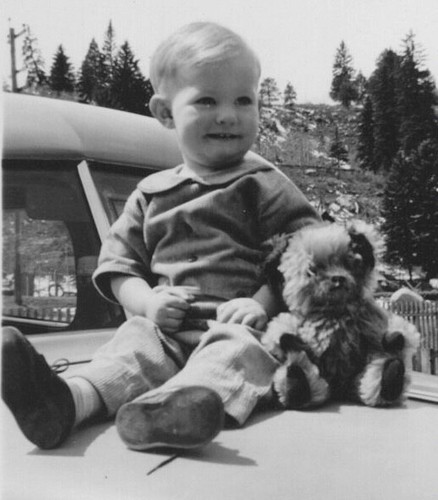 1950s boy car hood - 1950s, teddy