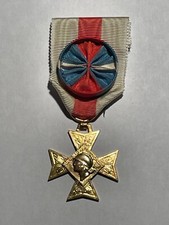 Médaille Croix Officier de L'ordre du Mérite République Française (158-48/P40)