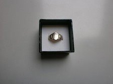 TRÈS JOLIE BAGUE CHEVALIERE