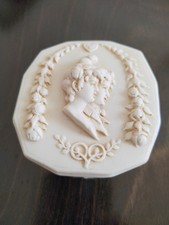 Boîte En Biscuits Art Nouveau