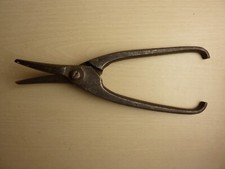 ANCIENNE PINCE COUPANTE