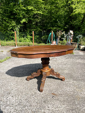 Guéridon en placage noyer du