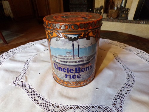 Ancienne boite publicitaire - , en