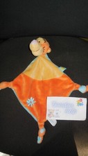 doudou plat Tigrou orange jaune fleur bleu DISNEY ami Winnie