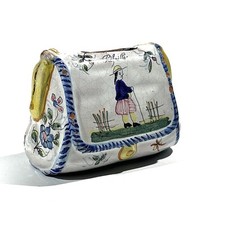 Tirelire à casser Signée