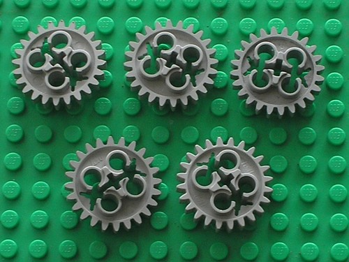 Lego technic gear 24 - 5,