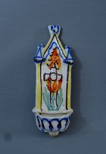 TRÈS BEAU BENITIER du XVIIIeme SIECLE en FAIENCE de MARTRE TOLOSANE, SUD OUEST