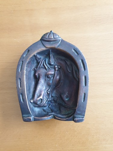 Cendrier jockey laiton - jockey, en