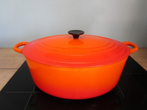 Grosse cocotte fonte - ,