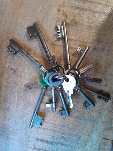 Lot clés clé clefs - 19,