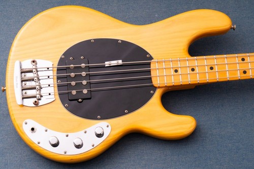 Music man 1983 stingray - stingray, pre