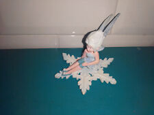 0309236 Figurine disney bully bullyland fée clochette winterfairy Pervenche