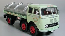CAMION  MERCEDES-BENZ LP333
