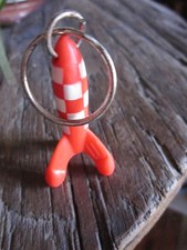 PORTE CLE: FUSEE LUNE TINTIN  par HERGE TL / LU 1994 - RARE!