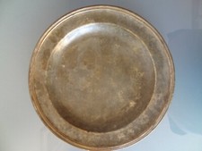 ancien plat en étain à la