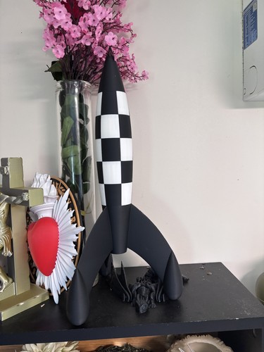 Fusée artisanale tintin - fusée,