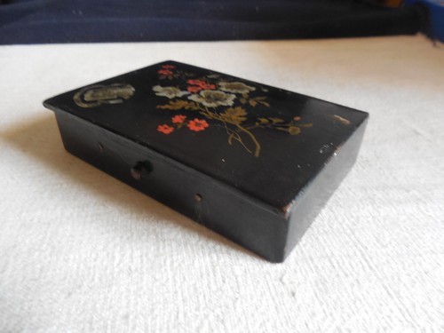 Ancienne boite carton - en,