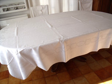 ancienne nappe blanche damassée en lin brodée " A L " 180x237