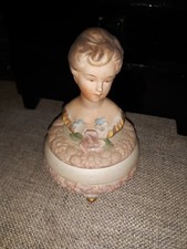 VINTAGE TRINKET/RING PORCELAIN BOX VICTORIAN WOMAN FIGURINE 