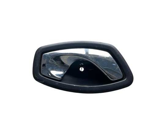 Poignee interieur avant droit