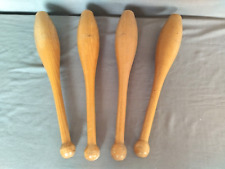 4 MASSUES QUILLES DE JONGLAGE VINTAGE EN BOIS L.39CM  2