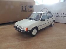 PEUGEOT 205 JUNIOR BLANCHE 1988 1/18 OTTO OTTOMOBILE OTTOMODELS