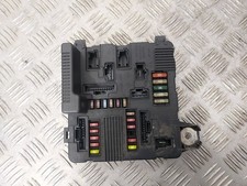 Boitier Fusible UPC X84 - RENAULT MEGANE II (2) 1.5DCI 105CV - Réf 8200306032C