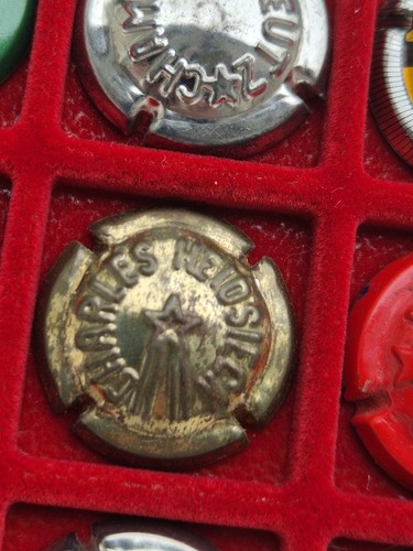 Ancienne capsule champagne - ancienne,