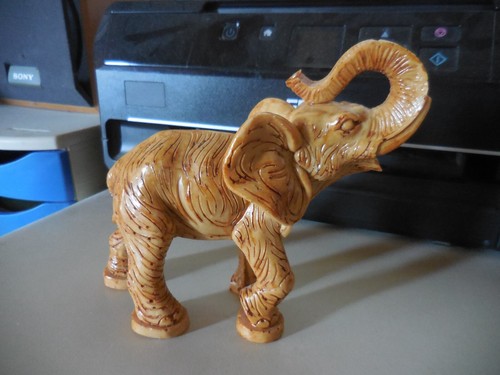 Ancienne figurine éléphant