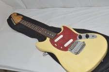 Guitare électrique FENDER