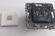 LEGRAND 77023 ou 770 23 - Interrupteur volet roulant individuel MOSAIC CPL IR