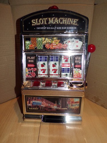 Tirelire machine sous 38 - à, (