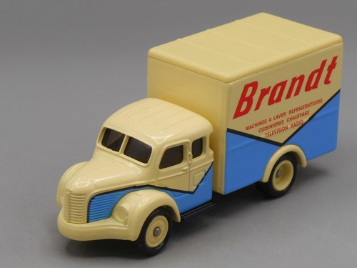 Camions antan - camions, 24