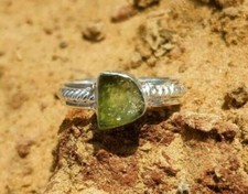 Élégant Naturel Moldavite