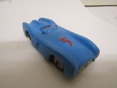 Voiture miniature ancienne - miniature,