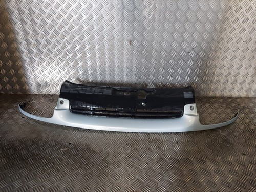 Grille calandre avant - ,