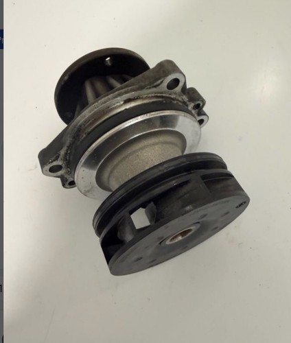 Pompe eau bmw 330ci - À,