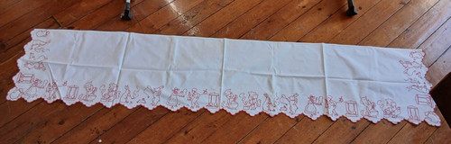 Ancienne broderie rouge - broderie,