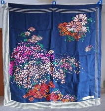 Dior - Authentique Carré