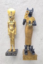 statue égyptienne déesse